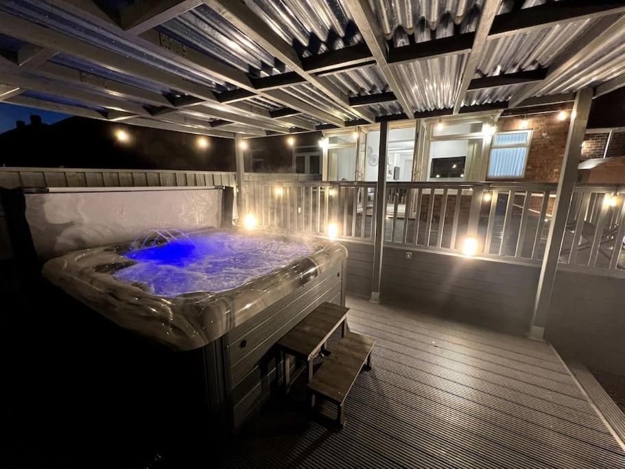 Numero Venti Aparthouse Wifi Parking Hot Tub نيوكاسل أبون تاين المظهر الخارجي الصورة